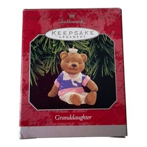 NWT Hallmark Keepsake 1998 Granddaughter Bear Christmas Ornament